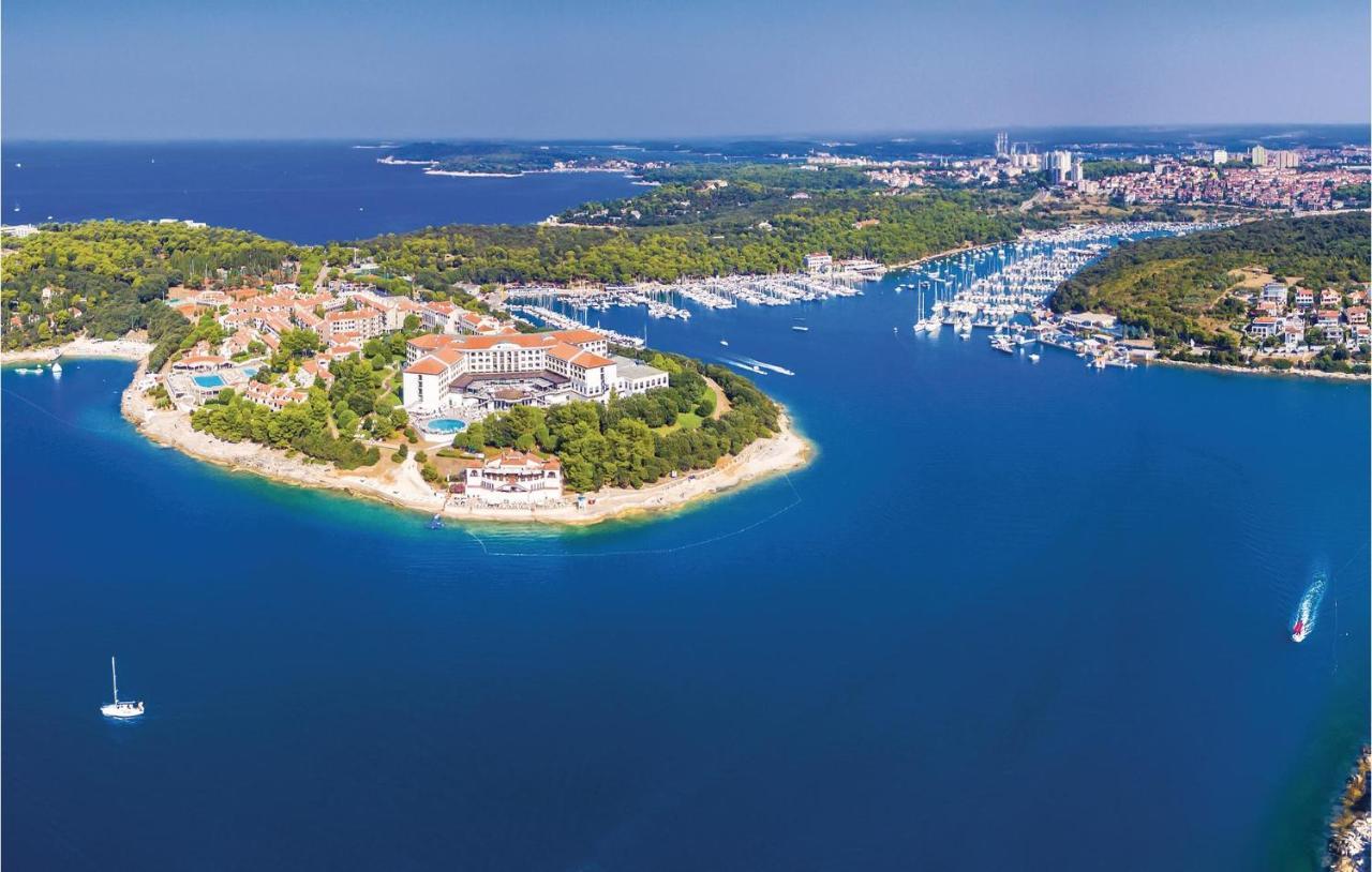 Nice Apartment In Pula With Wifi Exterior photo