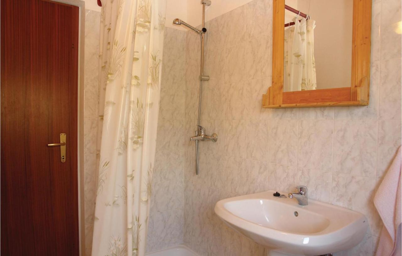 Nice Apartment In Pula With Wifi Exterior photo